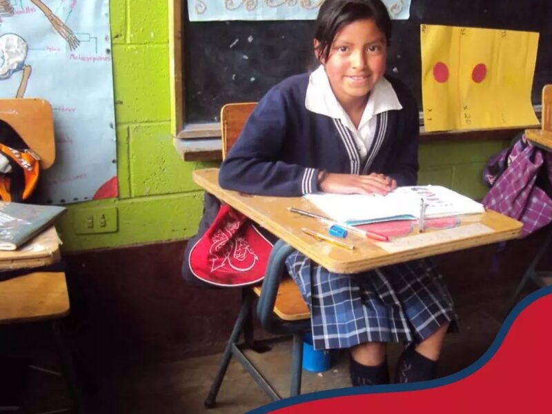 Mercadillo Solidario por la educación de las niñas en Guatemala